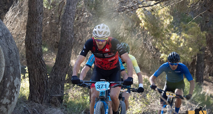 Juan González y Paula Plaza se imponen en el XCM Las Torcas de Sisante