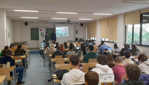 La Cátedra de Gastronomía de la UCLM acerca las innovaciones en marketing agroalimentario a la Facultad de Ciencias Sociales de Cuenca
