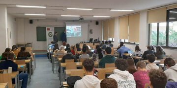 La Cátedra de Gastronomía de la UCLM acerca las innovaciones en marketing agroalimentario a la Facultad de Ciencias Sociales de Cuenca