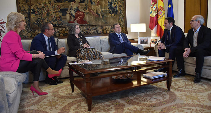 La Diputación de Cuenca y la Junta acuerdan desarrollar 4 millones de metros cuadrados de suelo industrial en la provincia