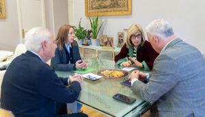 La Diputación de Guadalajara ayuda a la AECC a atender a personas con cáncer en el entorno rural de la provincia
