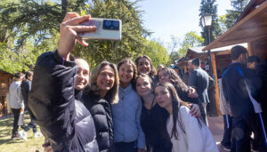 La III Feria de la Ciencia reúne en la Concordia a cientos de estudiantes con divertidos experimentos y un planetario