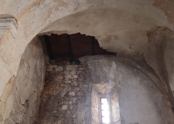 La Iglesia de Poyatos, incluida en la Lista Roja de Patrimonio por su estado de ruina La Iglesia de Poyatos, incluida en la Lista Roja de Patrimonio por su estado de ruina
