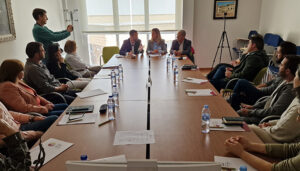 La Junta informa de las nuevas ayudas a emprendedores en la zona de acción de ADEL Sierra Norte, que contará con 725.000 euros