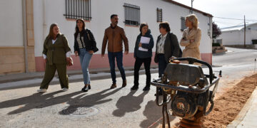 La Junta y el Ayuntamiento de Villagarcía del Llano han invertido más de 100.000 euros en mejorar la red de abastecimiento