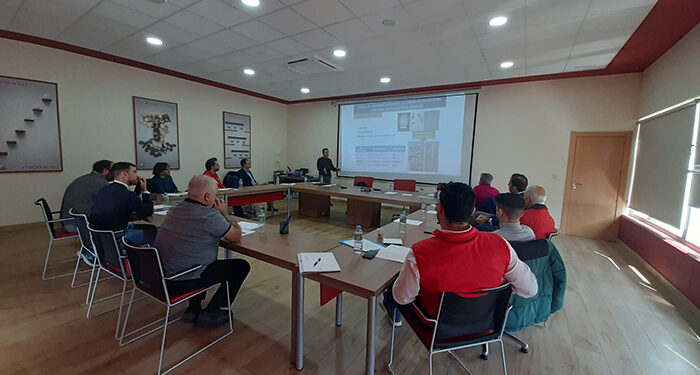 Los investigadores del CIES de la Diputación de Cuenca participan en la comisión sectorial de Champiñón y Hongos 1 Los investigadores del CIES de la Diputación de Cuenca participan en la comisión sectorial de Champiñón y Hongos