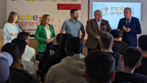 Más de 40 personas se reúnen en El Casar para explorar oportunidades de emprendimiento en ciberseguridad con el programa INCIBE Emprende