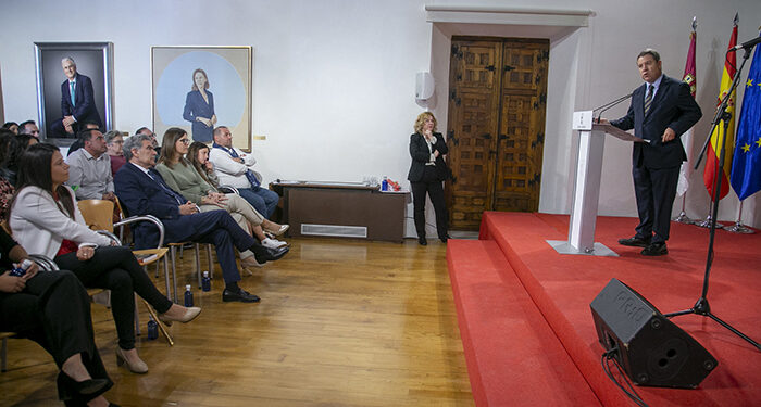 Page se compromete a seguir trabajando en la Estrategia del Pueblo Gitano de Castilla-La Mancha y a preparar la siguiente “con tiempo”