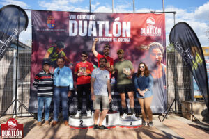 Rafael Bonilla y Patricia Alfaro se alzan con el II Duatlón Cross de Jábaga