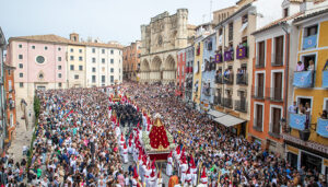 Sánchez Albendea destaca la “unión y devoción” de los nazarenos y llama a mantenerla de cara a la Pasión de 2025