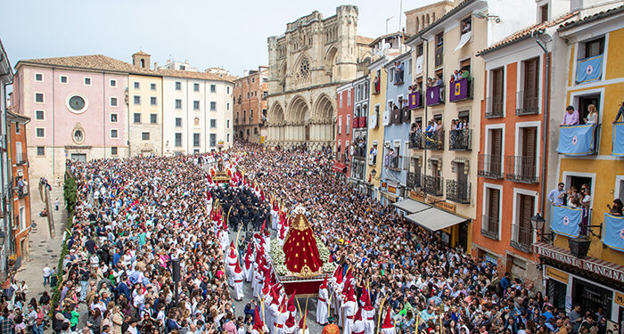 Sánchez Albendea destaca la “unión y devoción” de los nazarenos y llama a mantenerla de cara a la Pasión de 2025
