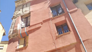 TUpatria Cuenca alerta sobre el peligro que supone el estado del edificio sito en CCanónigos-Pza. Ciudad de Ronda