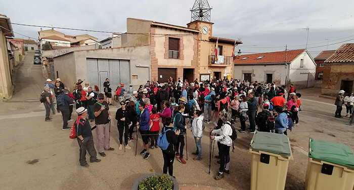 Un total de 200 senderistas se dan cita en la vigésima ruta de Campiñeando por tierras de la Campiña 1 Un total de 200 senderistas se dan cita en la vigésima ruta de Campiñeando por tierras de la Campiña