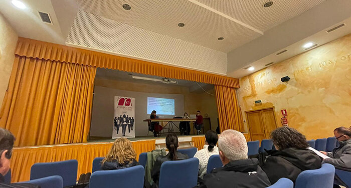 Unas quince personas asisten en Priego a la jornada de AMEP sobre emprendimiento en el medio rural 1 Unas quince personas asisten en Priego a la jornada de AMEP sobre emprendimiento en el medio rural