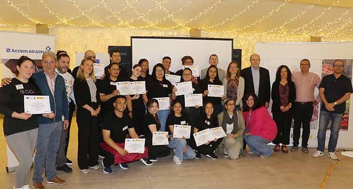 ADEL ha formado a 23 cocineros y camareros que quieren quedarse en la Sierra Norte