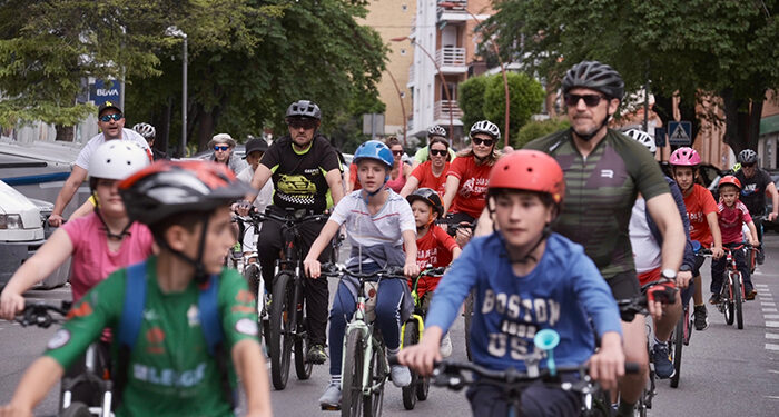 Alrededor de 1.500 personas participan en el Día Popular de la Bicicleta en Azuqueca 1 Alrededor de 1.500 personas participan en el Día Popular de la Bicicleta en Azuqueca
