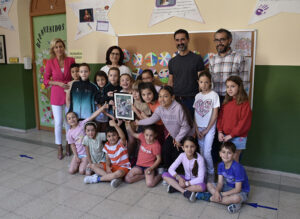 Alumnos del CEIP ‘Ramón y Cajal’ de Cuenca y del colegio de Almonacid del Marquesado ponen nombre a tres osos y dos lobas de ‘El Hosquillo’