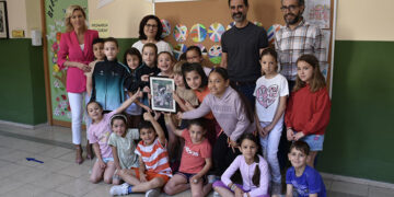 Alumnos del CEIP Ramón y Cajal de Cuenca y del colegio de Almonacid del Marquesado ponen nombre a tres osos y dos lobas de ‘El Hosquillo’