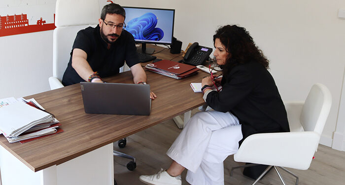 Beatriz Cano asume las Concejalías de Empleo y de Comercio