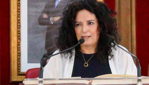 Beatriz Cano toma posesión como concejala del PSOE en el Ayuntamiento de Azuqueca