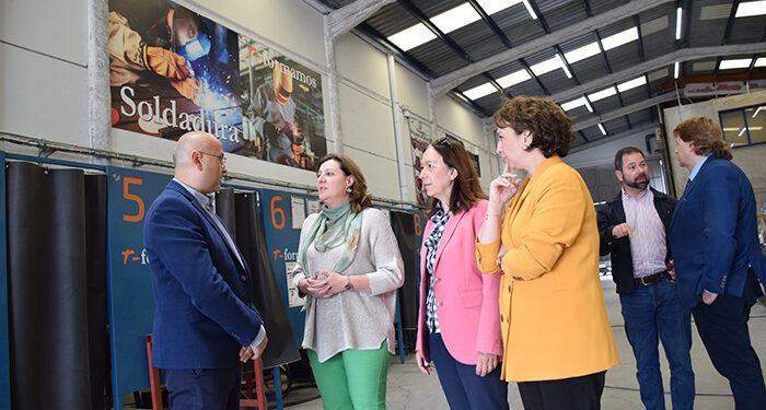 Cerca de 1.400 personas beneficiarias del Programa de Apoyo Activo al Empleo se están formando en la región en el primer año de este plan 1 Cerca de 1.400 personas beneficiarias del Programa de Apoyo Activo al Empleo se están formando en la región en el primer año de este plan