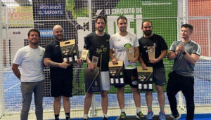 Cincuenta padelistas se dan cita en el XI Torneo de Pádel “Villa de Iniesta” del Circuito Diputación de Cuenca