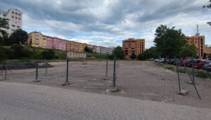 Cuenca en Marcha pide la reapertura inmediata de la explanada de Antonio Maura tras la resolución del TSJCM