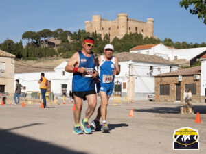 Domingo Cuevas y Ana Patricia Campos triunfan a la sombra del Castillo de Belmonte en la décima prueba de Carreras Populares de la Diputación de Cuenca