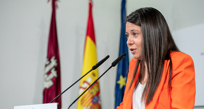 El Consejo de Gobierno autoriza el refuerzo de los equipos de los centros Base con 17 profesionales para reducir el tiempo de espera en la valoración de la discapacidad