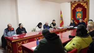 El PP de Pioz logra posicionar al Ayuntamiento en contra del canon del agua, pese a las abstenciones de PSOE y Podemos