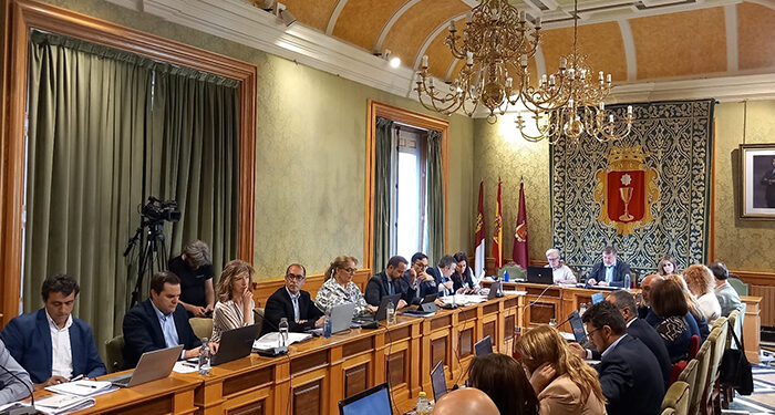 El PP pide la restitución del Premio de la Tauromaquia y muestra su apoyo a una actividad que revierte positivamente en la economía conquense 1 El PP pide la restitución del Premio de la Tauromaquia y muestra su apoyo a una actividad que revierte positivamente en la economía conquense