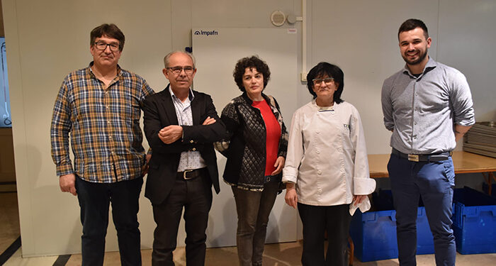 El servicio ‘Tu Comida en Casa’ de la Diputación de Cuenca ha beneficiado a un total de 471 usuarios desde que se puso en marcha 1 El servicio ‘Tu Comida en Casa’ de la Diputación de Cuenca ha beneficiado a un total de 471 usuarios desde que se puso en marcha