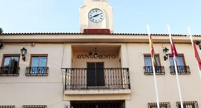 Los tránsfugas de Vox en el Ayuntamiento de Pioz seguirán cobrando por formar gobierno con el PSOE gracias al voto de calidad del alcalde 1 Foto Ayuntamiento Pioz