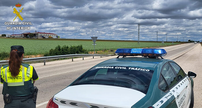 Fallece un motorista en Luzón 1 Guardia Civil