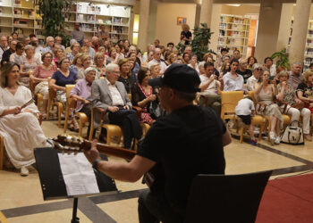 Guarinos comparte con los Amigos de la Biblioteca de Guadalajara su fin de curso con un concierto en Dávalos