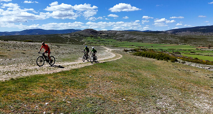 I BBT Alustante. Subida al banderín, una forma diferente de conocer su entorno