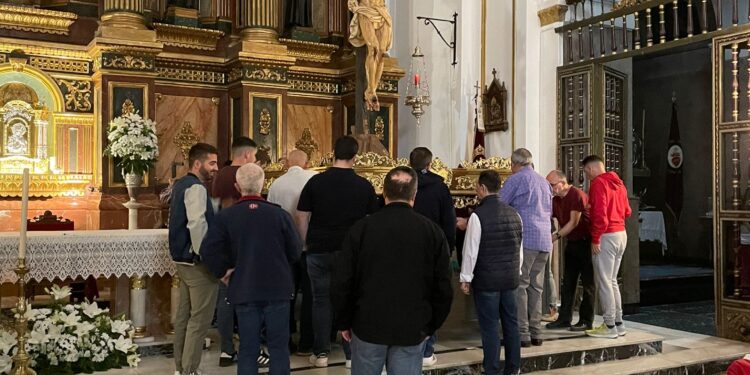 Quita de andas del Cristo de la Agonía