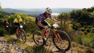 Javier Écija y Beatriz Martínez repiten pódium en una 'III The Cañamon Bike Race' de récord, en Budia