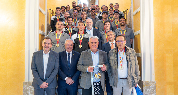 José Luis Vega felicita al Balonmano Guadalajara por el ascenso a ASOBAL y destaca la colaboración de la Diputación con el club 1 José Luis Vega felicita al Balonmano Guadalajara por el ascenso a ASOBAL y destaca la colaboración de la Diputación con el club