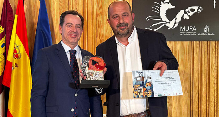 José Manuel Castellote y Alba Soledad Moya, ganadores de los VIII Premios de Periodismo Local de la APC