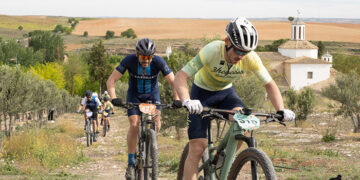 Juan Alfonso Alcaraz y Cristina Belmar, campeones en la MTB Virgen de Rus de San Clemente