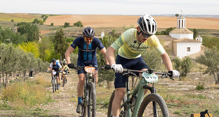 Juan Alfonso Alcaraz y Cristina Belmar, campeones en la MTB Virgen de Rus de San Clemente 1 Juan Alfonso Alcaraz y Cristina Belmar, campeones en la MTB Virgen de Rus de San Clemente