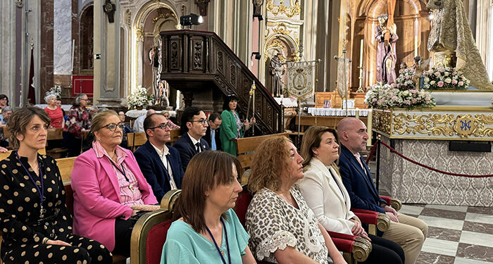 La Corporación municipal cumplimenta el voto en honor a la Virgen de la Luz