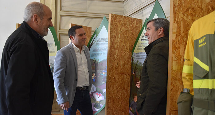La Diputación de Cuenca acoge una exposición dedicada a que los niños y niñas se conciencien de la lucha contra los incendios