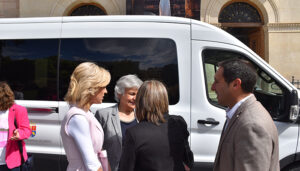 La Diputación de Cuenca colabora con AFYEDALCU en la adquisición de un vehículo propio para facilitar la labor de la asociación