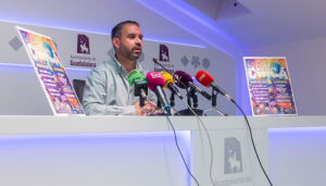 La Feria Chica se celebra del 29 de mayo al 2 de junio, con peñas, actuaciones musicales y atracciones en el recinto ferial