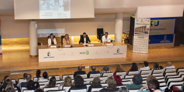 La Junta destaca la contribución de enfermeras y enfermeros a la mejora de la salud pública y la prevención de enfermedades