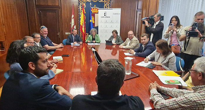 La Junta solicita al Estado que incluya el proyecto de conexión del río Sorbe con el Bornova en la planificación hidrológica de la cuenca del Tajo 1 La Junta solicita al Estado que incluya el proyecto de conexión del río Sorbe con el Bornova en la planificación hidrológica de la cuenca del Tajo