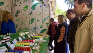 La XXVIII Feria de Artesanía de Primavera reúne a cuarenta artesanos en el Parque de la Concordia hasta el próximo domingo