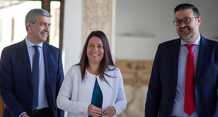 La programación de Rutas Senderistas para Mayores de Castilla-La Mancha cuenta con 30 rutas y 6.500 potenciales beneficiarios 1 La programación de Rutas Senderistas para Mayores de Castilla-La Mancha cuenta con 30 rutas y 6.500 potenciales beneficiarios